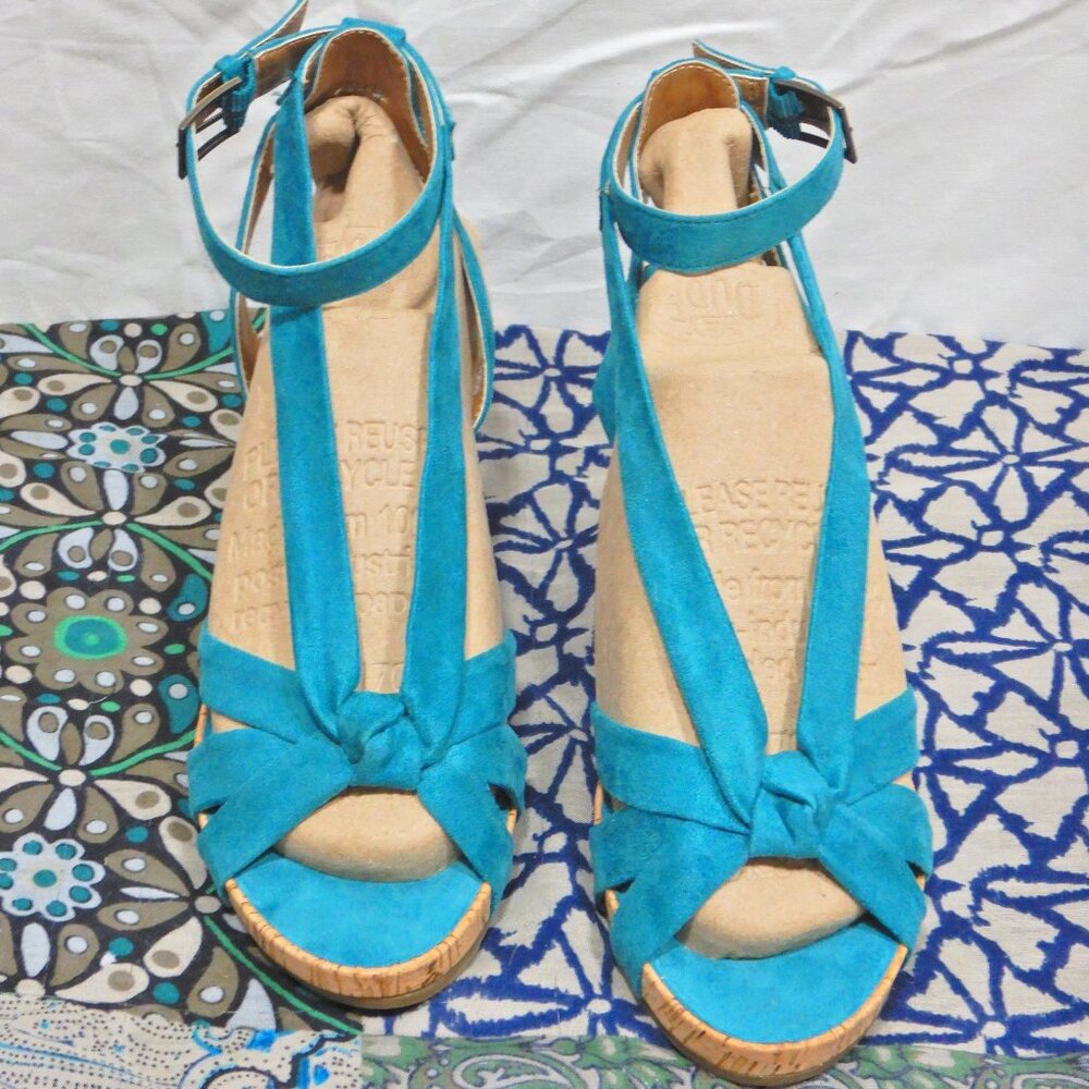 Aerosoles Fashion Plush Faux Suede Aqua Wedges